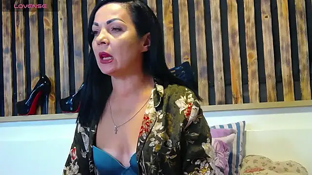 Tory Lovi online show from 21, 9, 2025