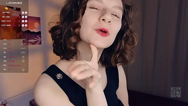 Leya Curly online show from 16, 3, 2025