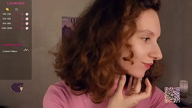 Leya Curly online show from 12, 9, 2025