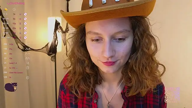 Leya Curly online show from 31, 10, 2025