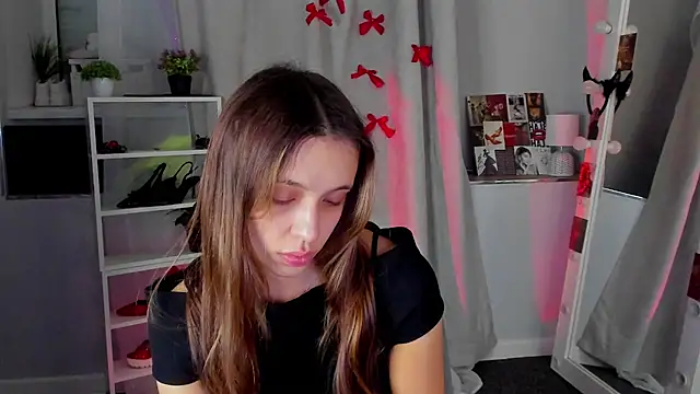 Sahara Shields online show from 9, 9, 2025