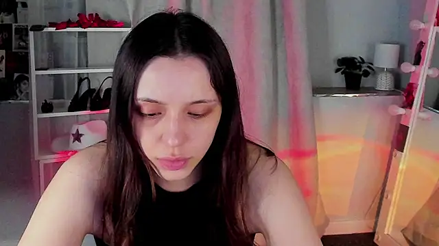 Sahara Shields online show from 28, 4, 2026