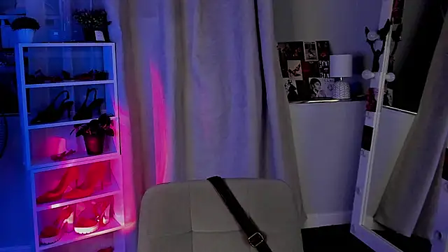 Sahara Shields online show from 4, 11, 2025