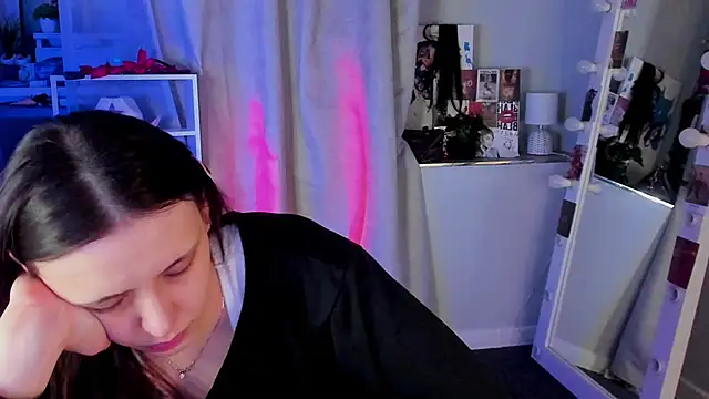 Sahara Shields online show from 13, 3, 2026