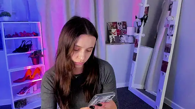 Sahara Shields online show from 24, 9, 2025