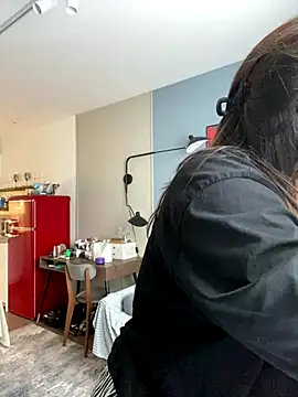 Kiss My Body online show from 10, 10, 2025