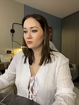 Kiss My Body online show from 27, 11, 2025