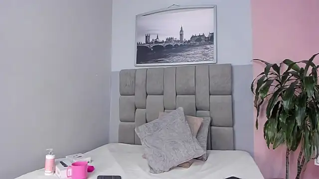 janna lopez  online show from 28, 10, 2025