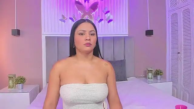 janna lopez  online show from 17, 10, 2025