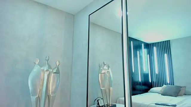 Stefanyduque1 online show from 12, 11, 2025