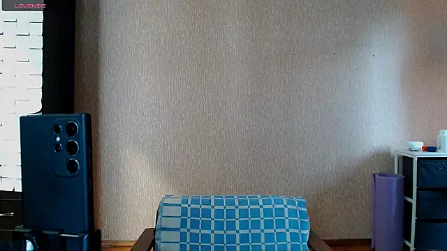  Roselina  online show from 6, 3, 2026