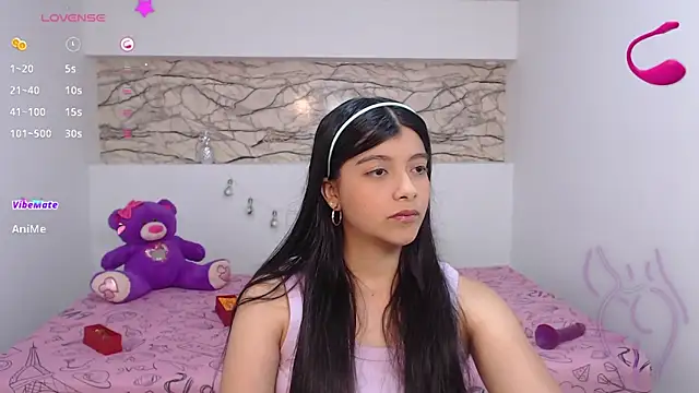 IslaBlaze online show from 5, 3, 2025