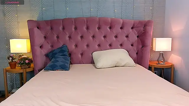 via mayer  online show from 26, 9, 2025