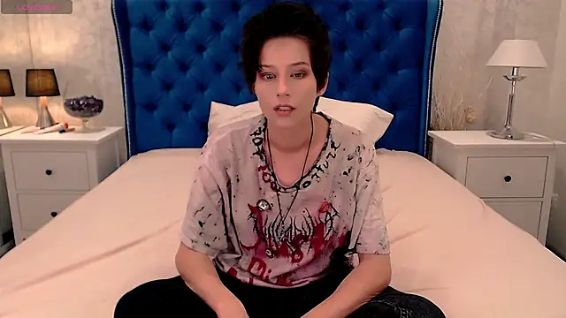 via mayer  online show from 6, 10, 2025