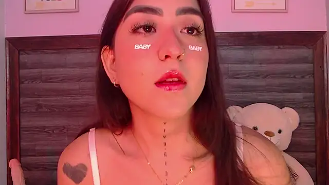 AdaaMillan online show from 4, 2, 2026