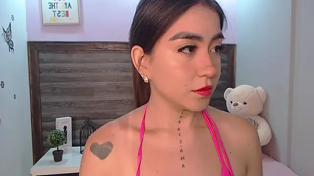 AdaaMillan online show from 15, 10, 2025