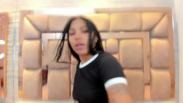 Snapshot of pocahontas_pow chatting on 30, 5, 2026 pocahontas pow online show from 30, 5, 2026