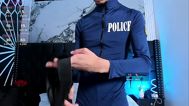 EthaanCox online show from 17, 4, 2026