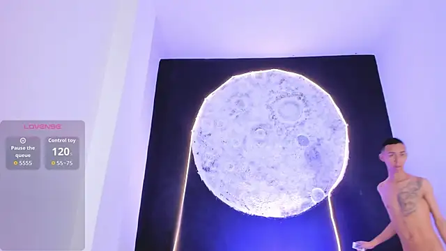 EthaanCox online show from 18, 11, 2025