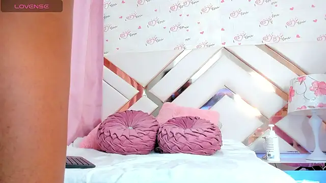 NoaBrowm online show from 30, 1, 2025