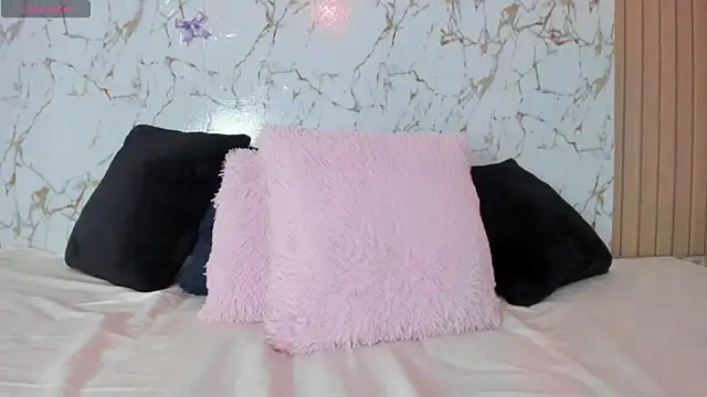 Christal Golden online show from 13, 12, 2025