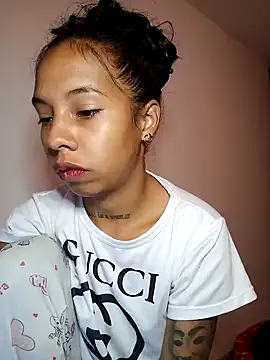 Miss sparkle00 online show from 2, 2, 2025