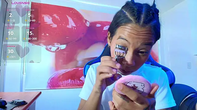 Miss sparkle00 online show from 13, 9, 2025