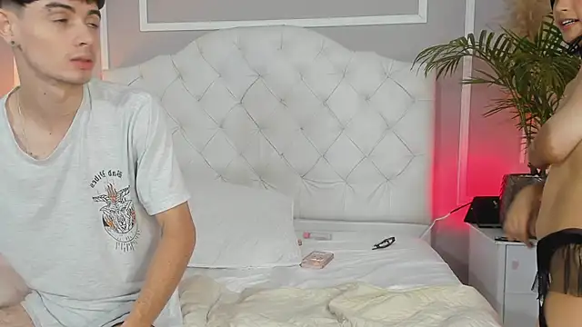 connor and angel online show from 28, 2, 2025