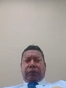 Snapshot of Jinenez chatting on 1, 3, 2025 Jinenez online show from 1, 3, 2025