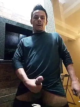 Santanacumxplod online show from 3, 11, 2025