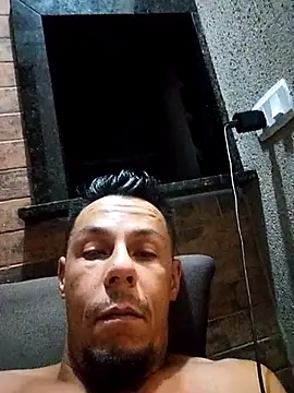 Santanacumxplod online show from 2, 3, 2025