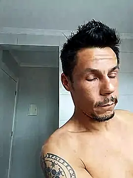 Santanacumxplod online show from 9, 11, 2025