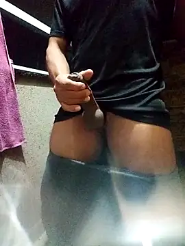 Santanacumxplod online show from 23, 2, 2026