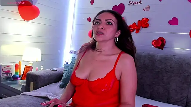 MARIAM COLINS online show from 27, 2, 2025