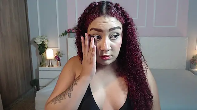 Snapshot of MadelynRussell chatting on 27, 1, 2025 MadelynRussell online show from 27, 1, 2025