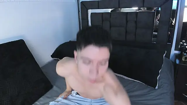 Snapshot of alanblack1 chatting on 18, 9, 2025 alanblack1 online show from 18, 9, 2025