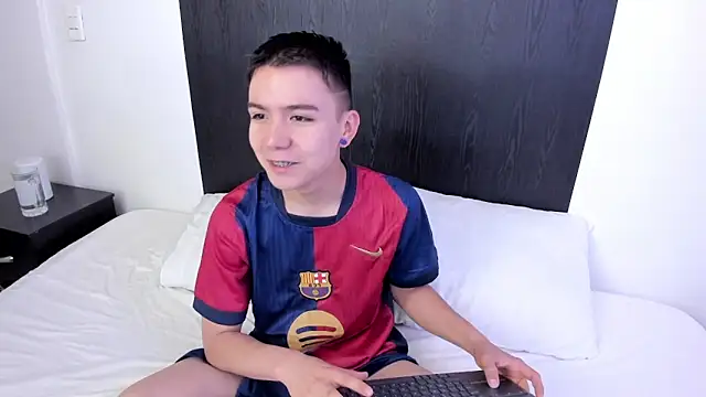 Snapshot of alanblack1 chatting on 27, 2, 2025 alanblack1 online show from 27, 2, 2025