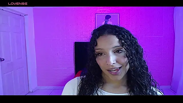 DULCE1609 online show from 8, 9, 2025