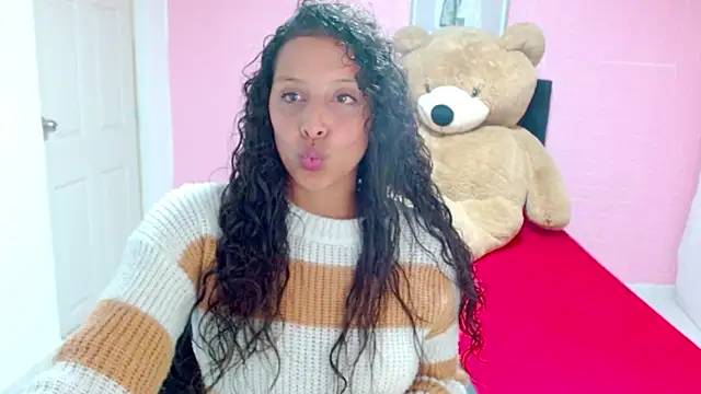 DULCE1609 online show from 5, 3, 2025