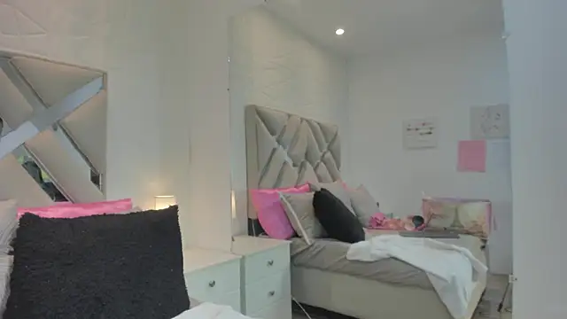 raquell moore online show from 6, 2, 2026