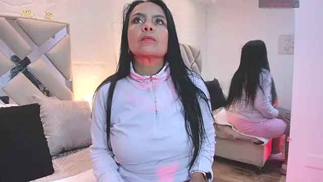 raquell moore online show from 3, 10, 2025