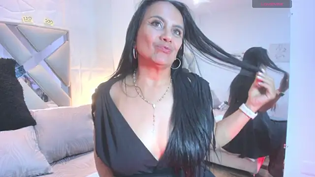 raquell moore online show from 23, 9, 2025