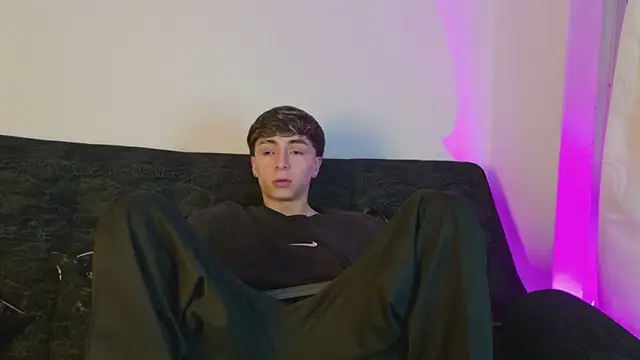 Snapshot of ethan_and_ava chatting on 22, 2, 2026 ethan and ava online show from 22, 2, 2026