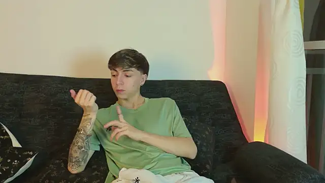 Snapshot of ethan_and_ava chatting on 12, 2, 2026 ethan and ava online show from 12, 2, 2026