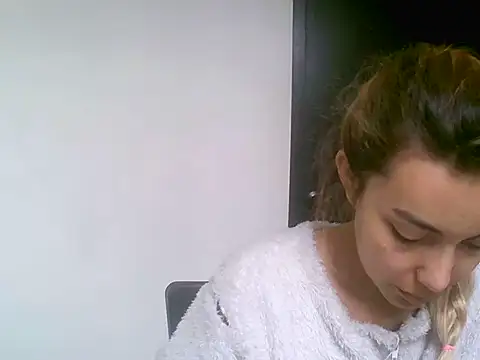 VittoriaTaylor online show from 24, 3, 2026