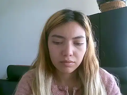 Snapshot of VittoriaTaylor chatting on 25, 10, 2025 VittoriaTaylor online show from 25, 10, 2025