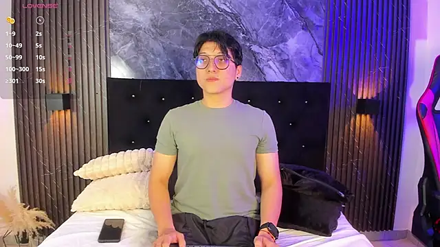 vanilla hot online show from 4, 3, 2025