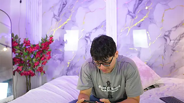 vanilla hot online show from 5, 10, 2025