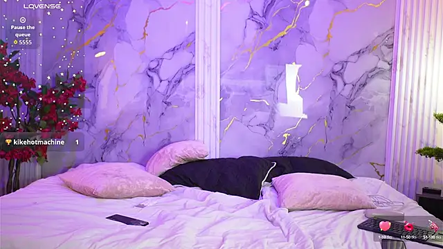 vanilla hot online show from 24, 9, 2025