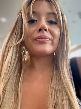 monicavictoria1301 online show from 20, 6, 2026